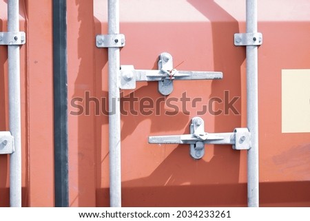 Container door handle close up