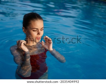pretty woman Swimming in the pool cosmetics charm leisure nature