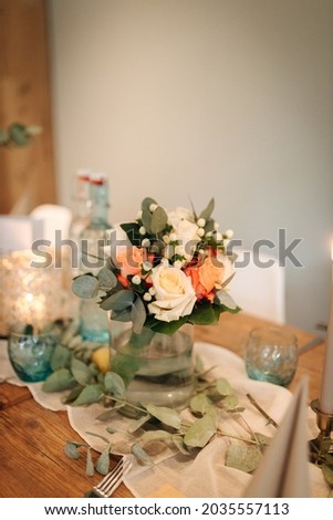 Beautiful table arrangements at a wedding location	