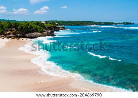 Dream beach at sunny day. Lembongan island, Bali, Indonesia  Royalty-Free Stock Photo #204669790