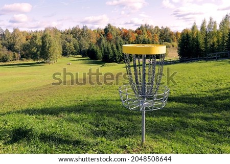 disc golf, sports and hobbies in autumn