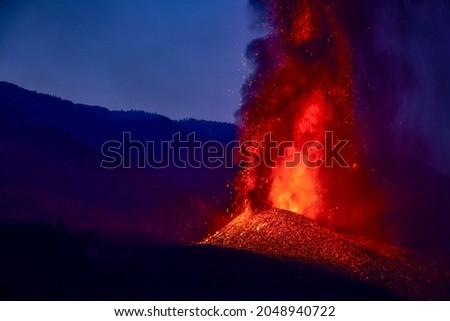 Strombolian Eruption Volcano La Palma Erupting Royalty-Free Stock Photo #2048940722