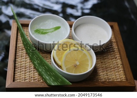 Aloe vera and lemon body scrub.