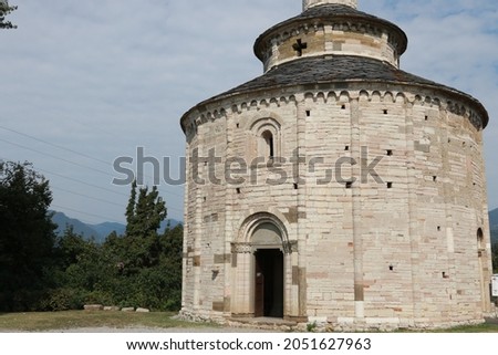 A beautiful shot of the Romanic church of San Tome in Lombardy, Italy