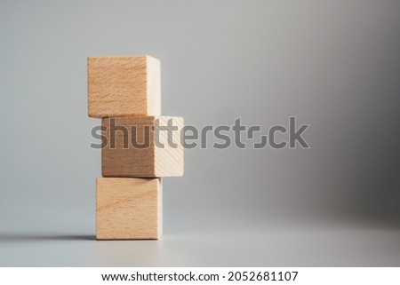 3 blank wood cube mock up in vertical shape on isolated background for create letter or symbol, business, banner, advertising concept, copy space