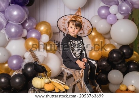 Halloween set up with pumpkins and balloons