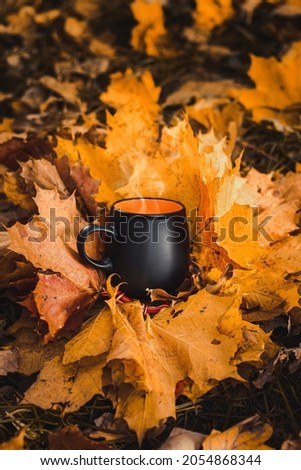 wreath of leaves with cup