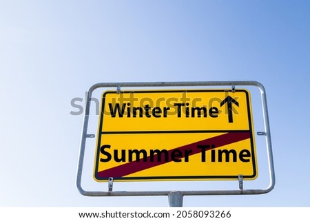 Sign from Summer to Winter Time