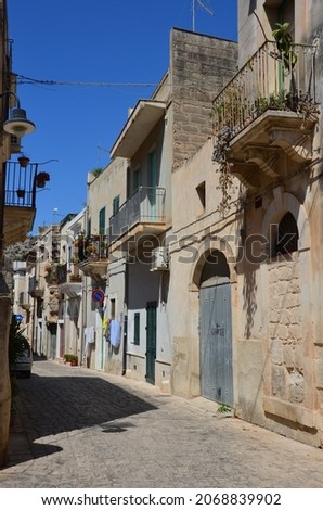 Some photos from the beautiful city of Ragusa Ibla, in the south east of Sicily, of beautiful architectural details found strolling along the city.