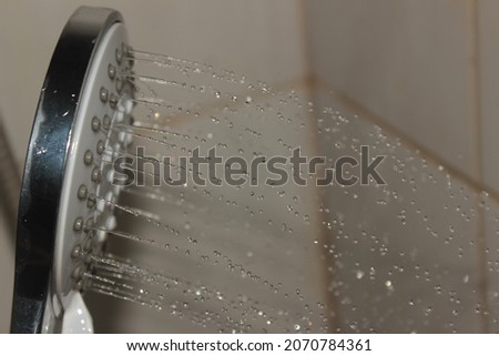 Aesthetic water splash with high speed photo technique