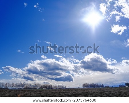 blue sky and white cloud in autumn