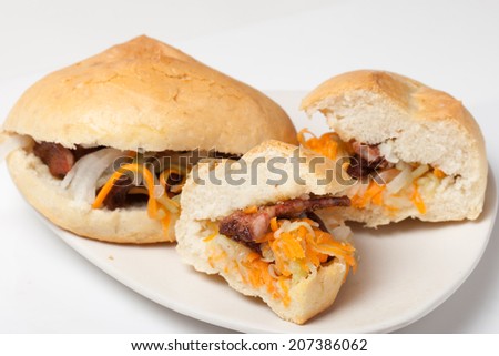 Vietnamese bread with grilled meat 
