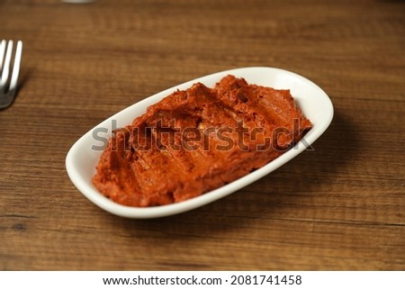 Traditional Turkish spicy appetizer (acılı ezme)