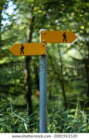 Trail directions on a hiking path