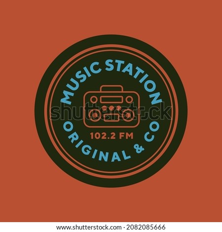 Vintage logo radio classic simple and colorful