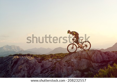Mountainbiker Royalty-Free Stock Photo #208232557