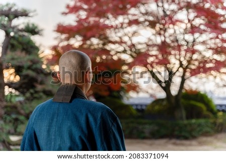 A Japanese Rinzai Buddhist priest is zazen