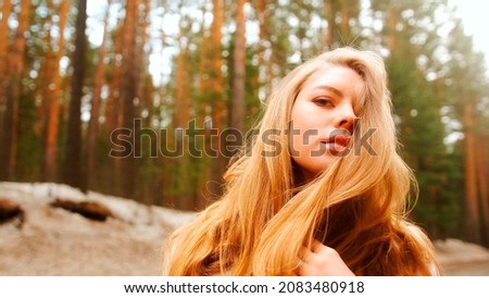 Golden-Haired cam girlfriend