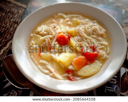 plate of noodle soup on the table