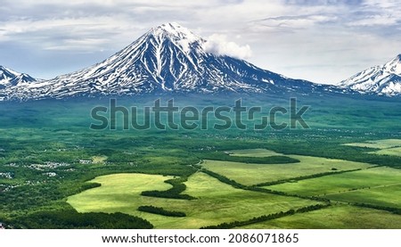  Volcanoes of Kamchatka. Travel, tourism and mountaineering on the Kamchatka Peninsula, Russia