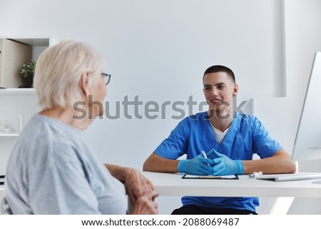 patient talking to the doctor health treatment