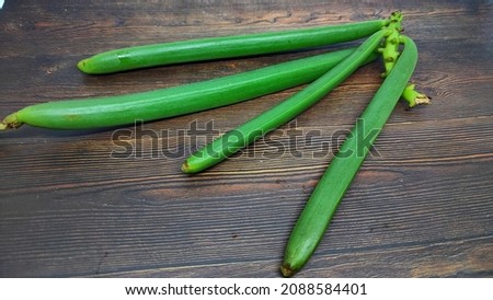 superior quality vanilla fruit with a ripe green color