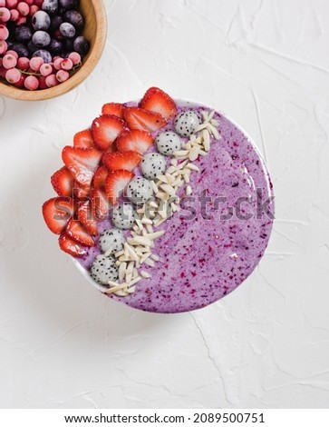 Smoothie bowl, acai, berries, blueberries, strawberries, kiwi, fruit bowl, mango smoothie, dry fruit, chia seeds, healthy food, yogurt, flat lay, banana smoothie