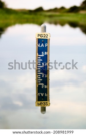 Dutch water level sign