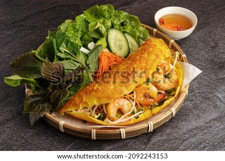 Vietnamese Crispy Pancake Bánh Xèo Tôm Royalty-Free Stock Photo #2092243153