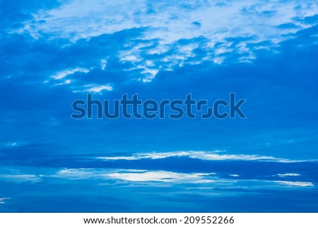 sky with clouds in the evening