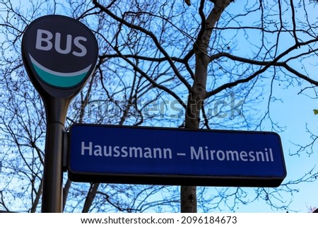 haussmann miromesnil paris bus stop