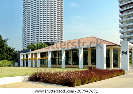 photo of the one-storeyed building sales office