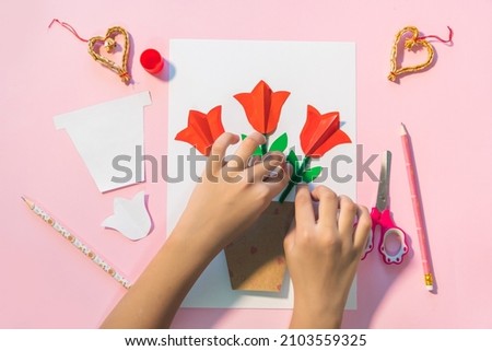 Children gift for Birthday or Mother's Day. How to make paper flower for greeting card. Simple creative art project. Step by step instructions.