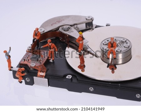 hard disk, which is analyze by midgethumans