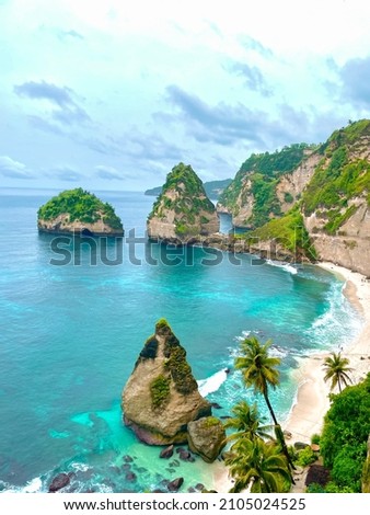 A view of the Diamond Beach. Bali, Indonesia Royalty-Free Stock Photo #2105024525