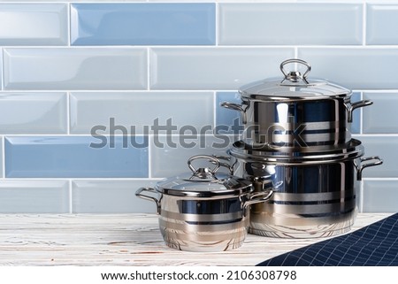 Close up photo of cookware set on kitchen counter