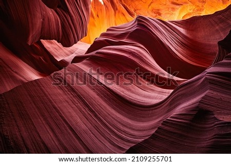 Lower Antelope canyon, Arizona, USA