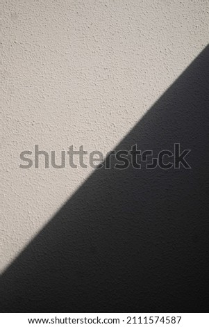 A simple shadow on the wall