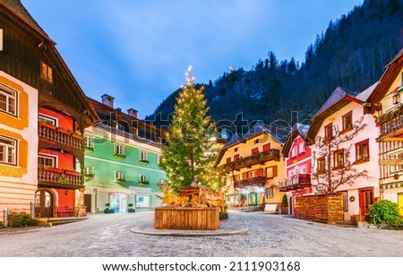 Hallstatt, Austria - Christmas tree in Hallstatt Zentrum, iconic world landmark in Upper Austria, Austrian Alps. Royalty-Free Stock Photo #2111903168