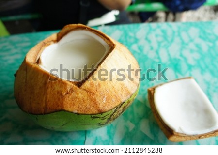 coconut drink and fill at Salur Sabah