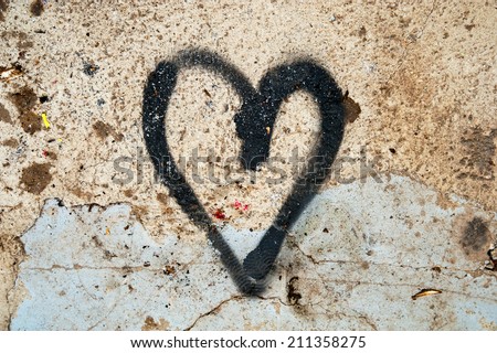 Spray-Paint Heart Royalty-Free Stock Photo #211358275