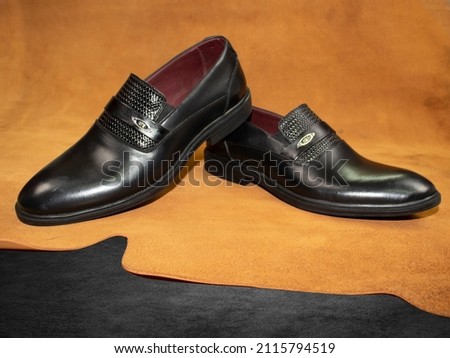 Glossy shoes high quality picture