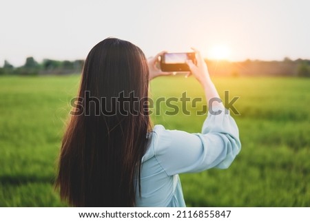 close up of people take the picture of nature, green nature background, capture people