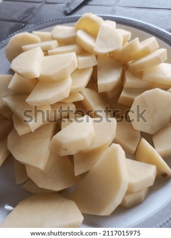This is a potato picture this is the fresh potatoes this shape of cutting potatoes