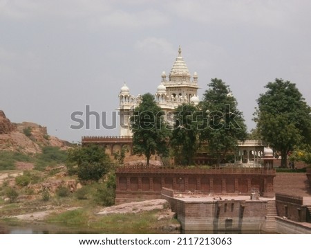 India's old mountain, temples  and Buildings