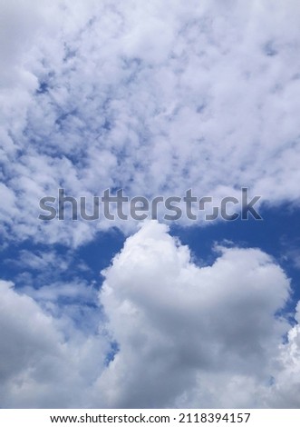 The cloud looks like heart cartoons.