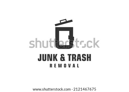 Letter Q for junk removal logo design, environmentally friendly garbage disposal service, simple minimalist design.