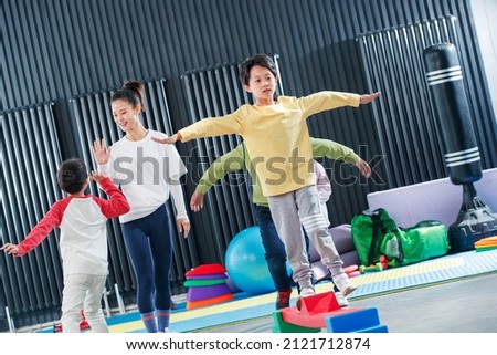 Children's physical training under the guidance of the coach