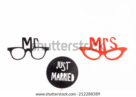 Sign for wedding "Mr & Mrs" Royalty-Free Stock Photo #212288389