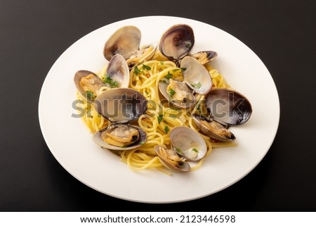 Image shot of vongole pasta